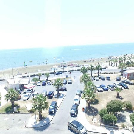 Zorbas Sea View No 1 - Antoniella Apartment Larnaca Bagian luar foto