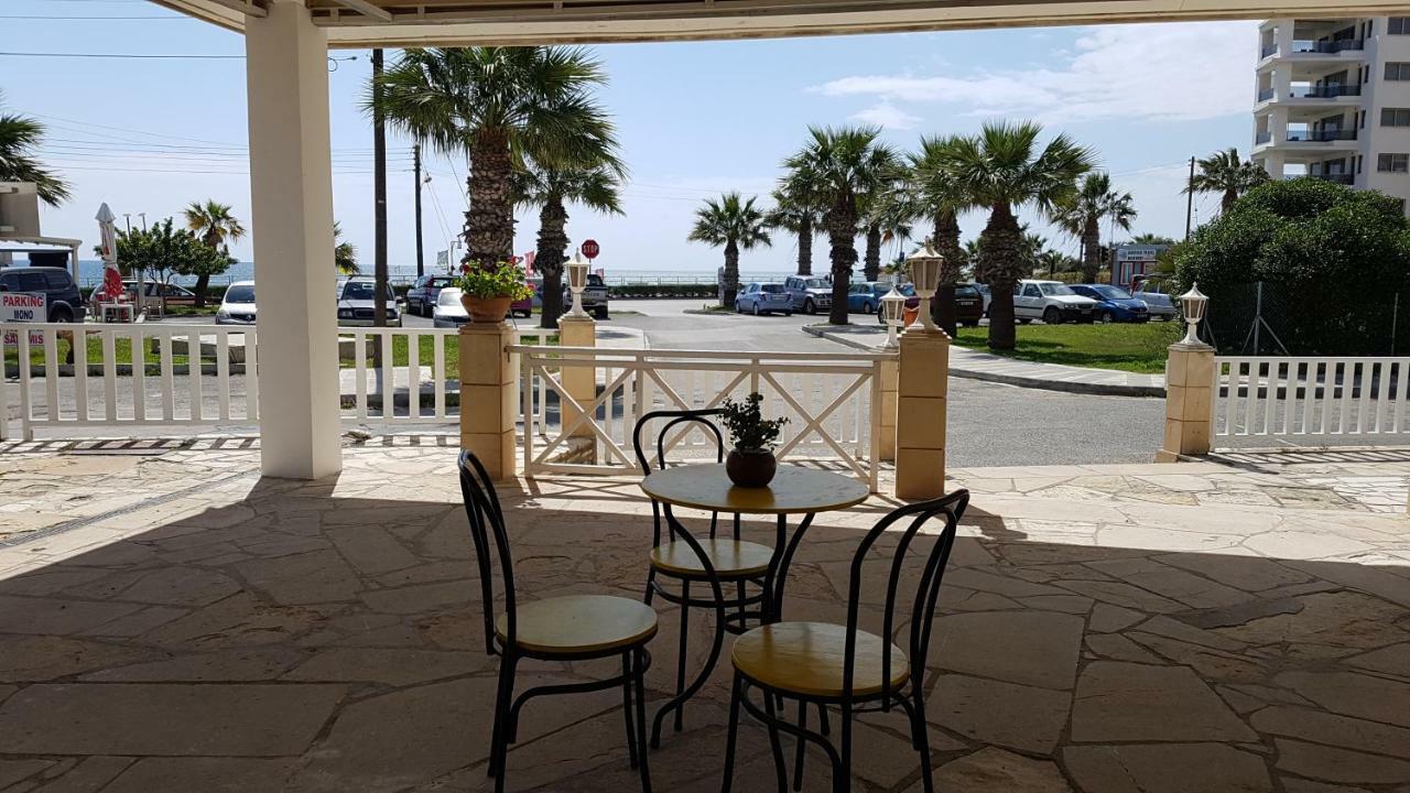 Zorbas Sea View No 1 - Antoniella Apartment Larnaca Bagian luar foto