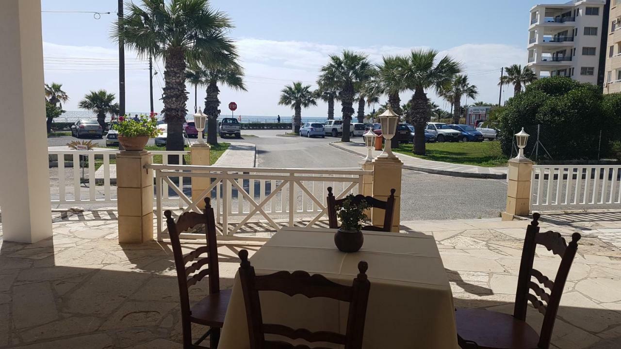 Zorbas Sea View No 1 - Antoniella Apartment Larnaca Bagian luar foto